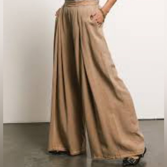 Young Fabulous & Broke Pants - YFB Khaki Wide Leg Trousers SzXS